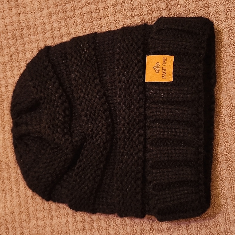 NWOT Page One Knitted Baby Beanie Hat